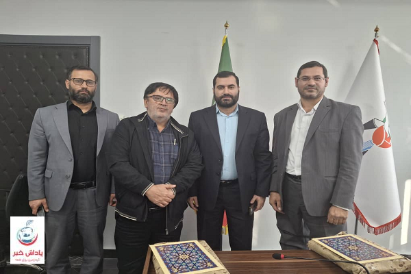 معاون حقوقی و امور مجلس بنیاد از جانبازان شاغل در این معاونت تجلیل کرد