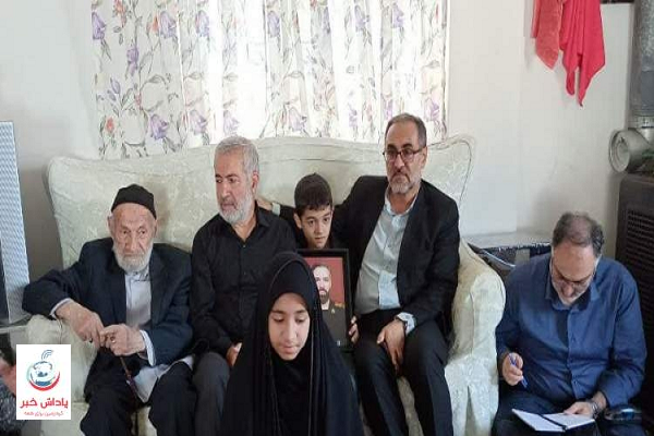 دیدار مدیرکل بنیاد شهید مازندران با خانواده پاسدار شهید مجید آل‌ابراهیم در چالوس